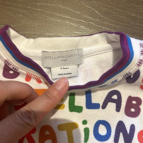 Authentic Stella McCartney 4T - Picture 2 of 2